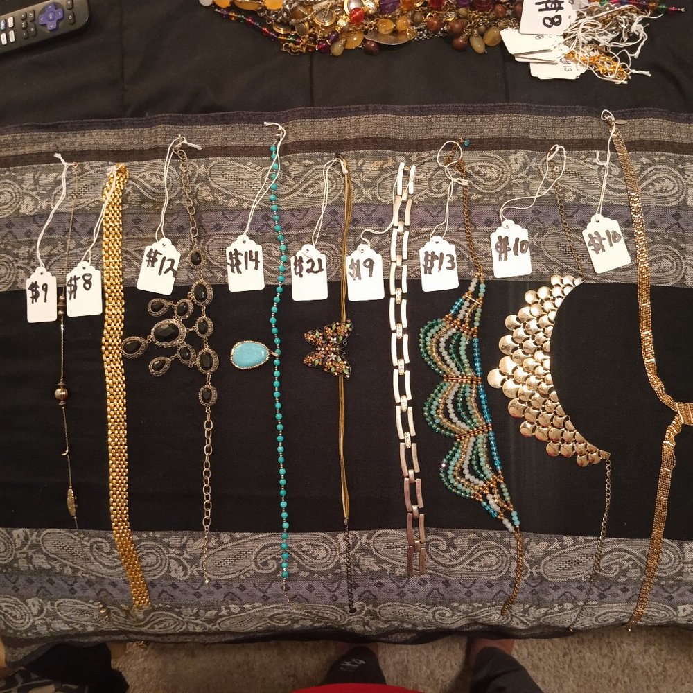 Variety Of Necklaces *Reductions In Bundles